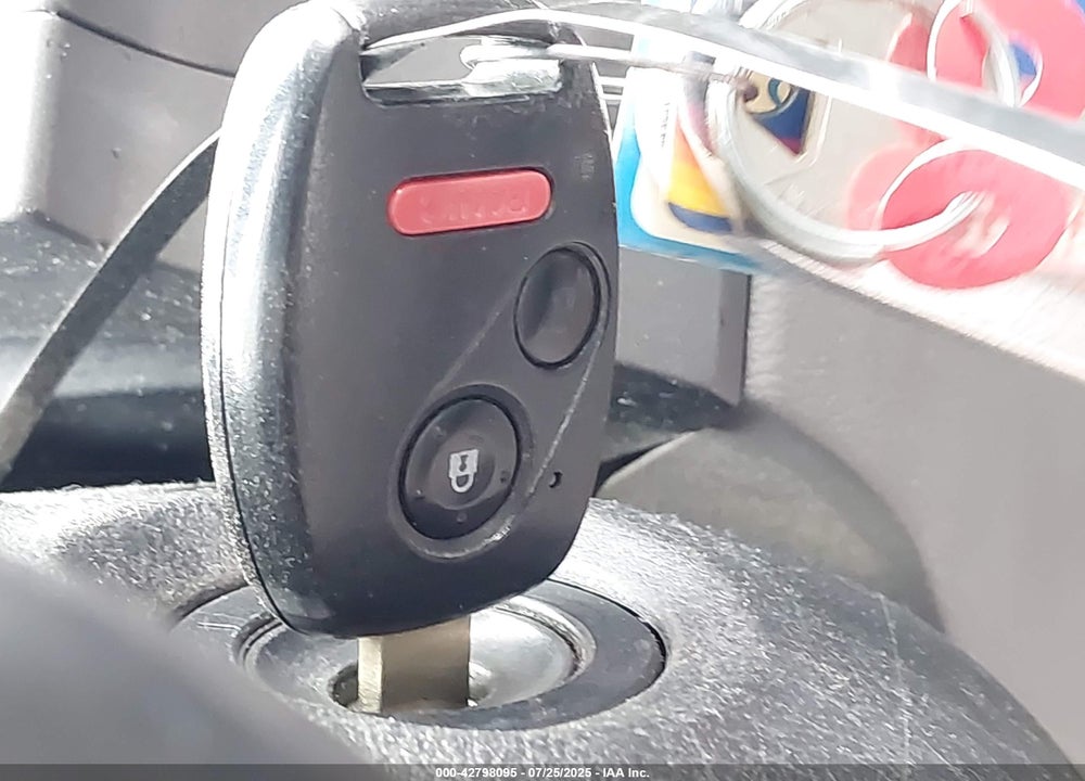 2008 HONDA CIVIC VIN: 1HGFA165X8L113837