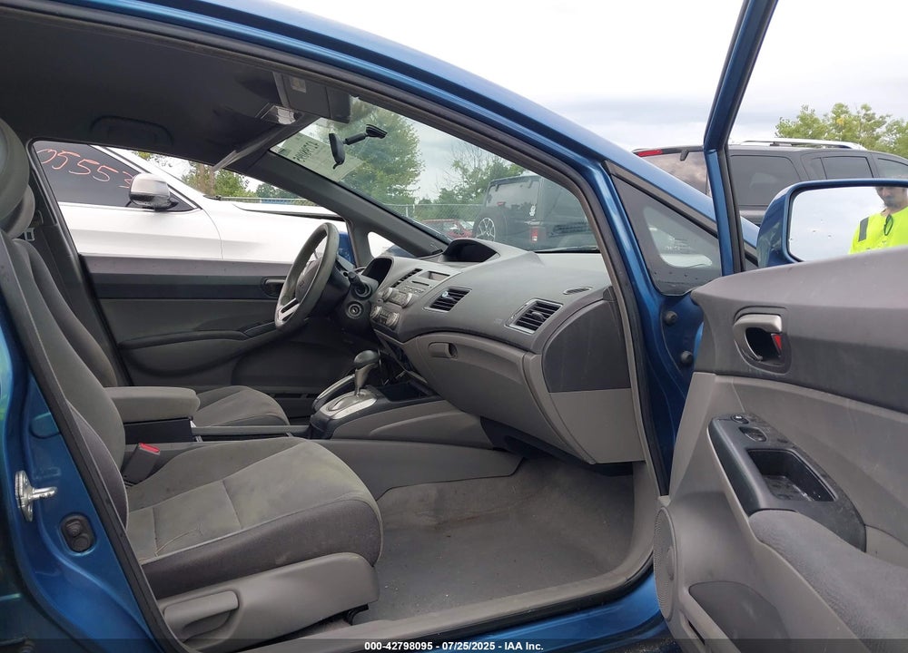 2008 HONDA CIVIC VIN: 1HGFA165X8L113837