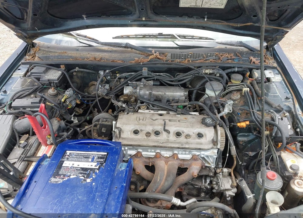 1996 HONDA ACCORD EX/EX-R VIN: 1HGCD5559TA173583