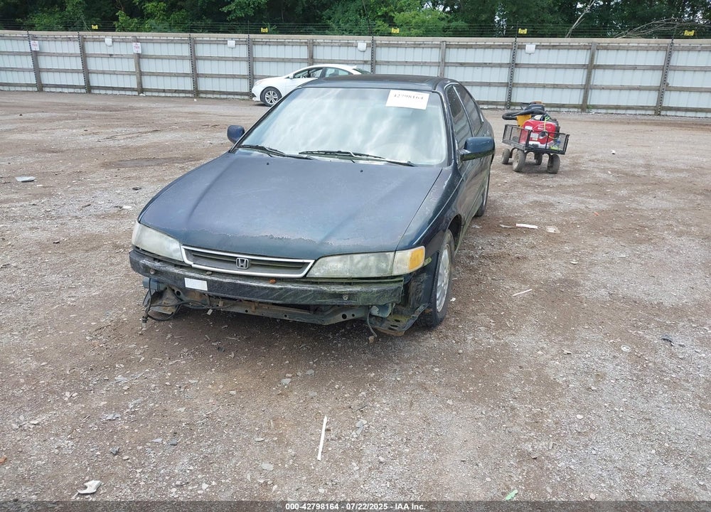 1996 HONDA ACCORD EX/EX-R VIN: 1HGCD5559TA173583