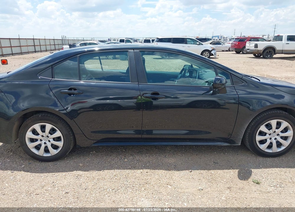 2021 TOYOTA COROLLA VIN: 5YFEPMAE3MP183621
