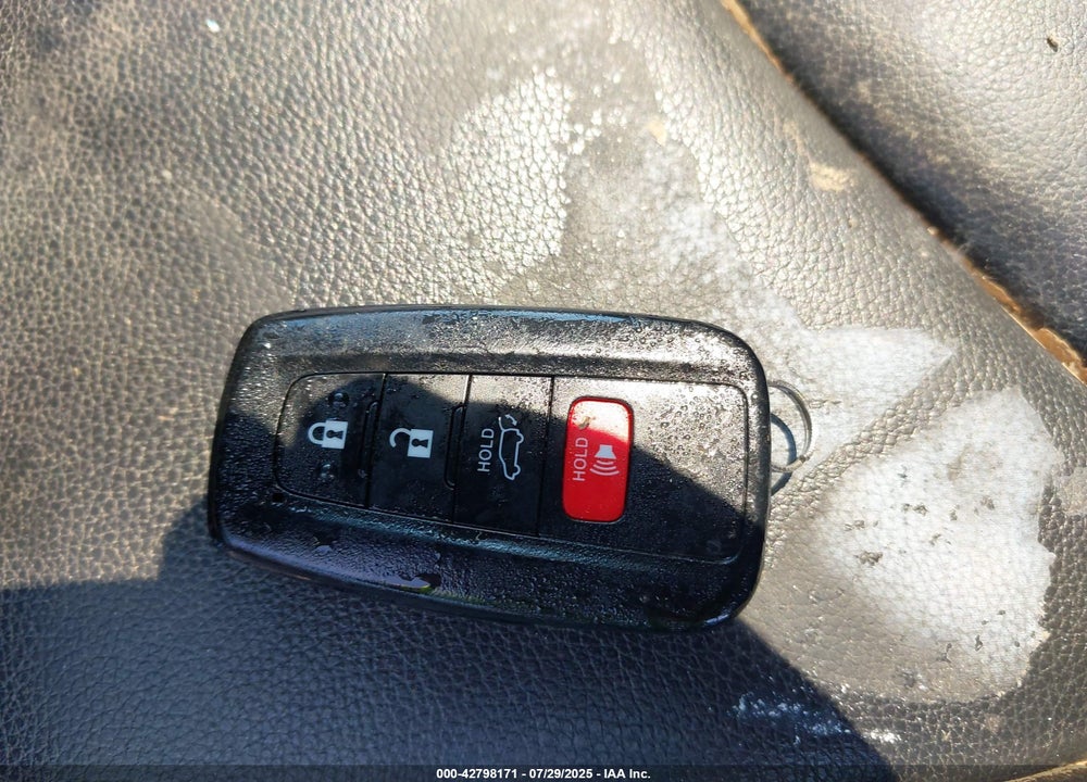 2021 TOYOTA HIGHLANDER VIN: 5TDGZRBH1MS102373
