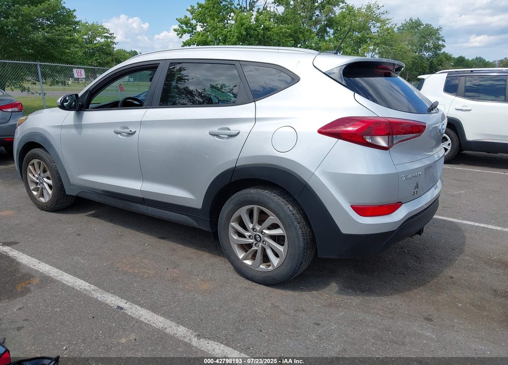 2016 HYUNDAI TUCSON SE VIN: KM8J3CA4XGU088777