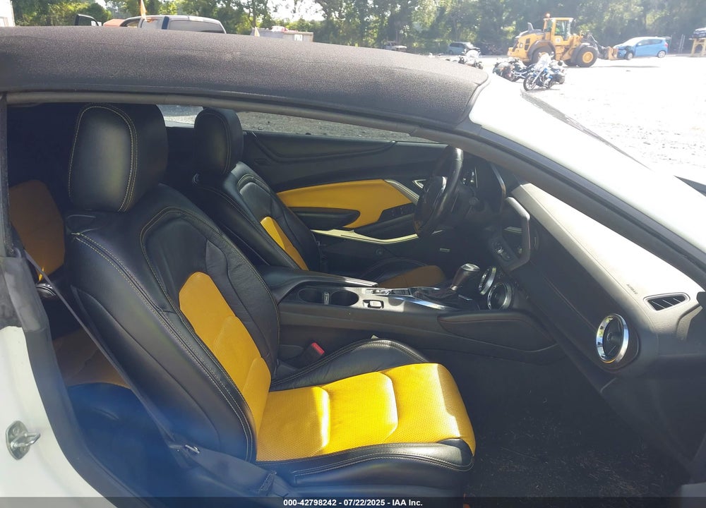 2020 CHEVROLET CAMARO VIN: 1G1FH3D71L0114839