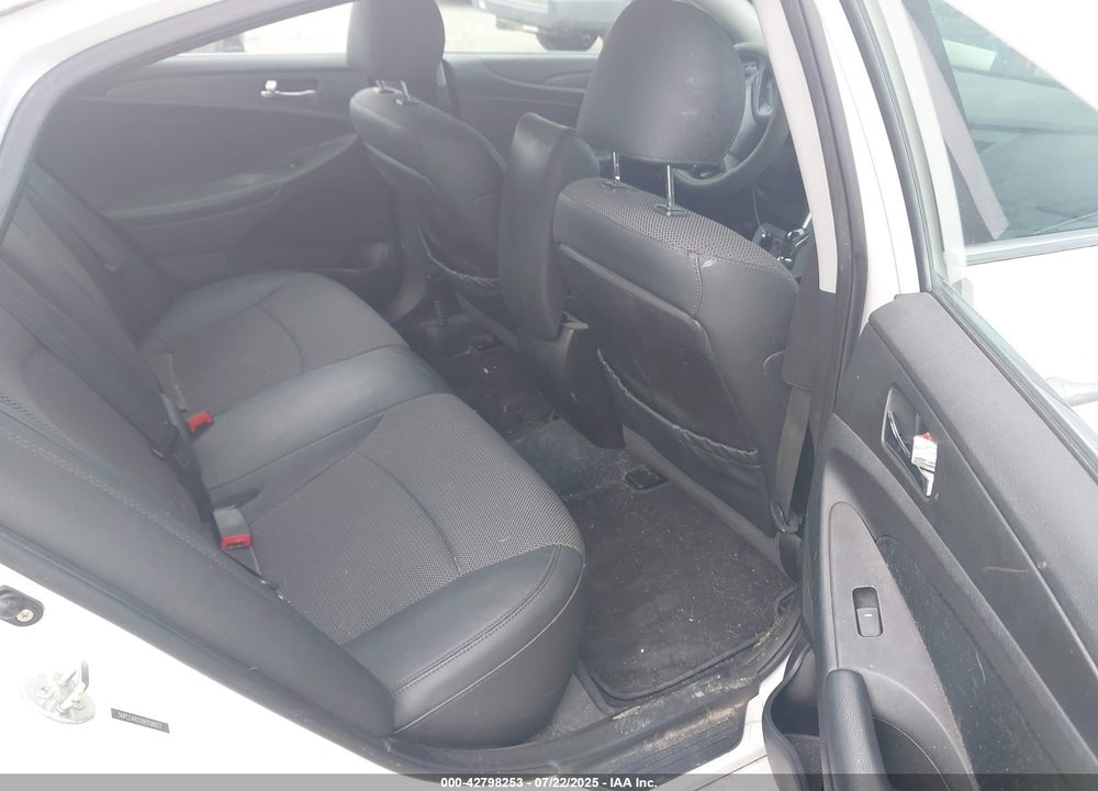 2011 HYUNDAI SONATA VIN: 5NPEC4AC1BH258837