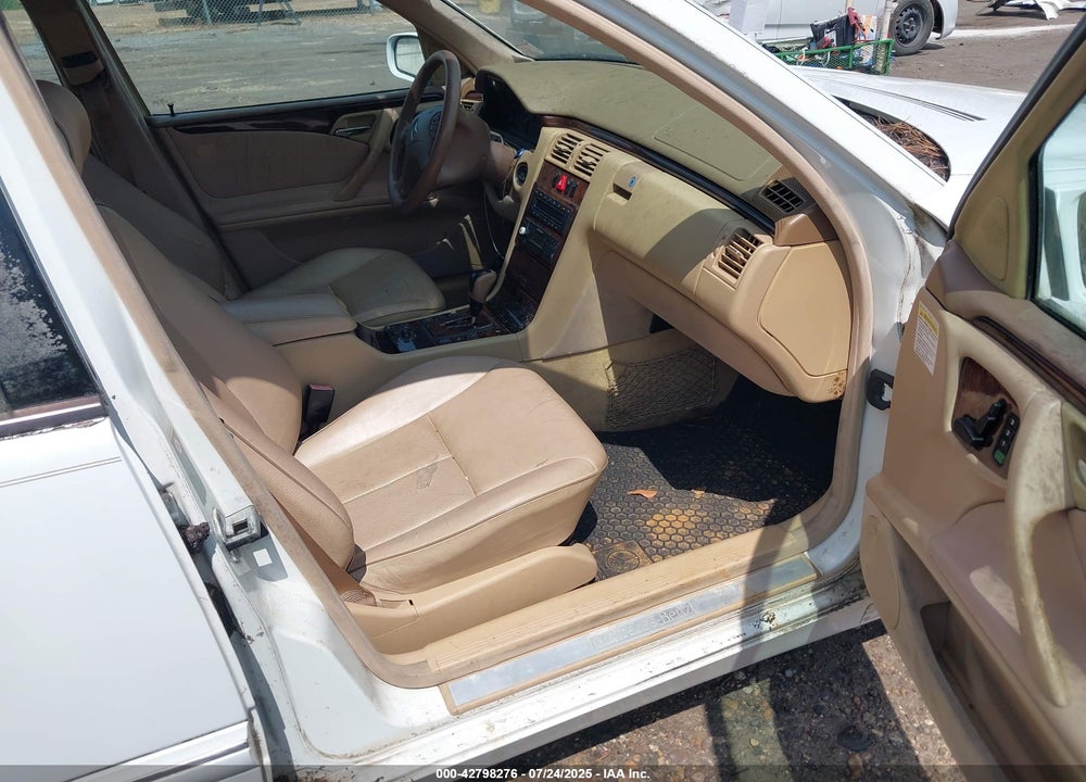 2001 MERCEDES-BENZ E 320 VIN: WDBJF65JX1B287553
