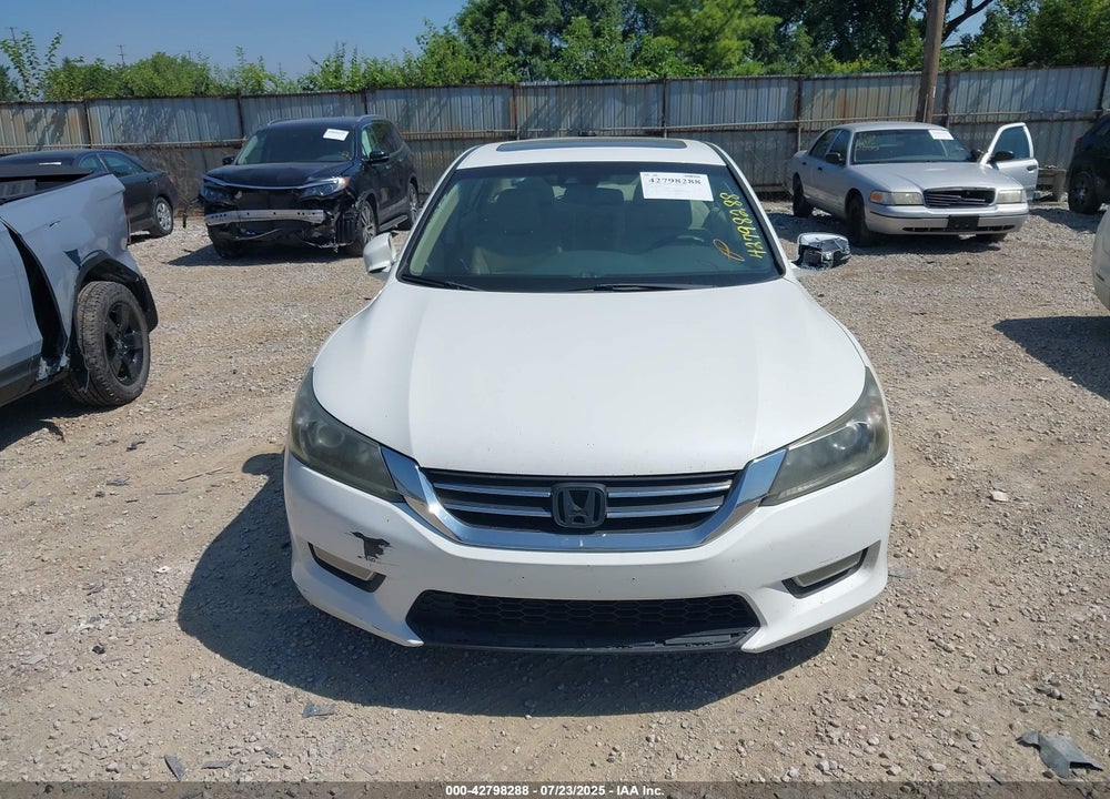 2013 HONDA ACCORD VIN: 1HGCR2F80DA059059
