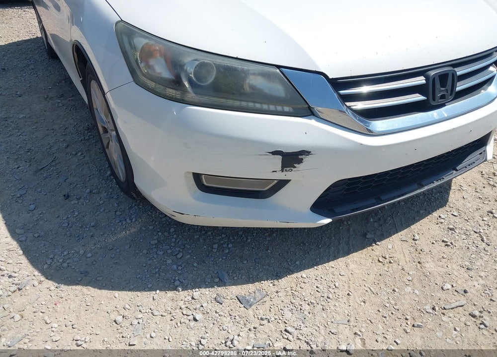 2013 HONDA ACCORD VIN: 1HGCR2F80DA059059