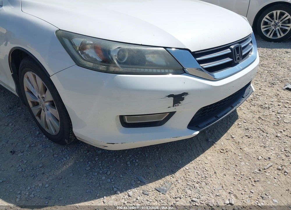 2013 HONDA ACCORD VIN: 1HGCR2F80DA059059