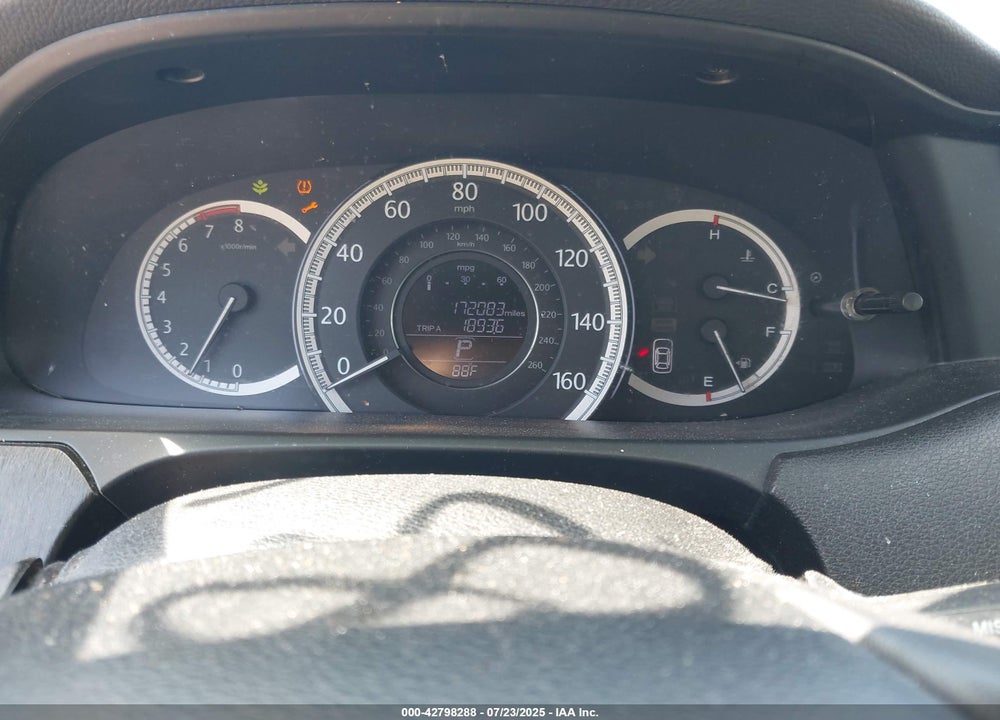 2013 HONDA ACCORD VIN: 1HGCR2F80DA059059