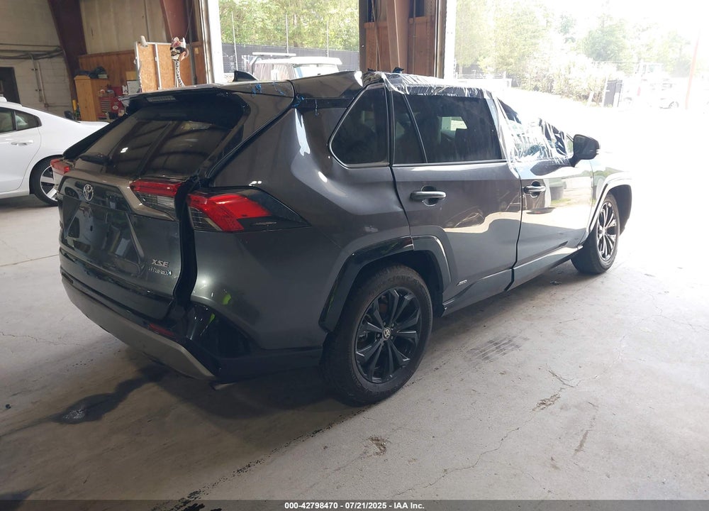 2022 TOYOTA RAV4 HYBRID VIN: 4T3E6RFV4NU092518