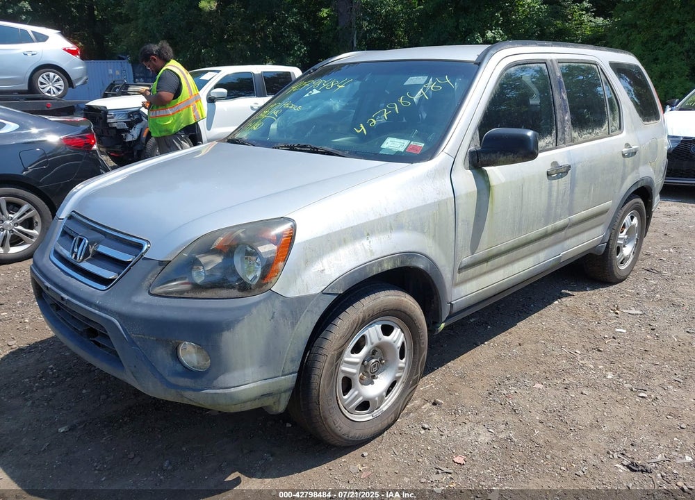 2005 HONDA CR-V LX VIN: SHSRD68595U301933