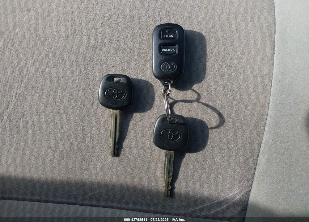 2008 TOYOTA COROLLA VIN: 2T1BR32E28C902966