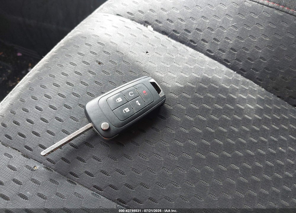 2013 CHEVROLET EQUINOX VIN: 1GNALBEK2DZ106038