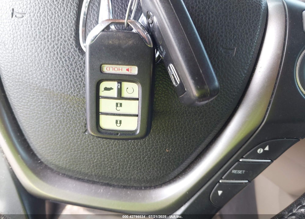 2017 HONDA PILOT VIN: 5FNYF6H5XHB005014