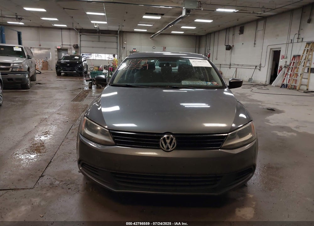 2011 VOLKSWAGEN JETTA VIN: 3VW2K7AJ4BM366429