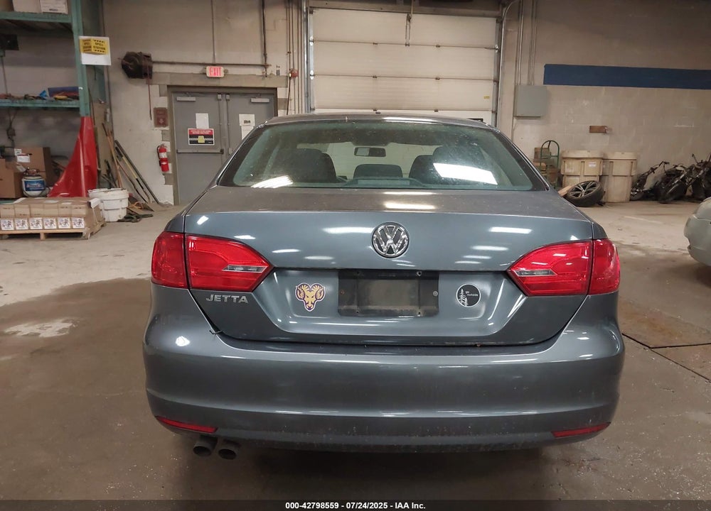 2011 VOLKSWAGEN JETTA VIN: 3VW2K7AJ4BM366429
