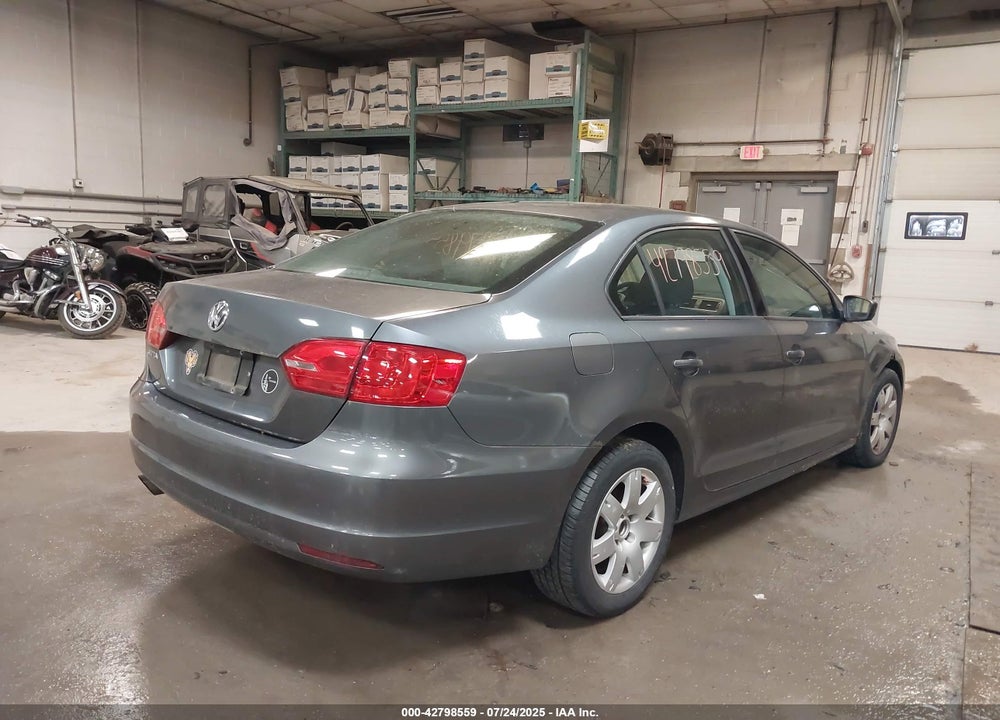 2011 VOLKSWAGEN JETTA VIN: 3VW2K7AJ4BM366429