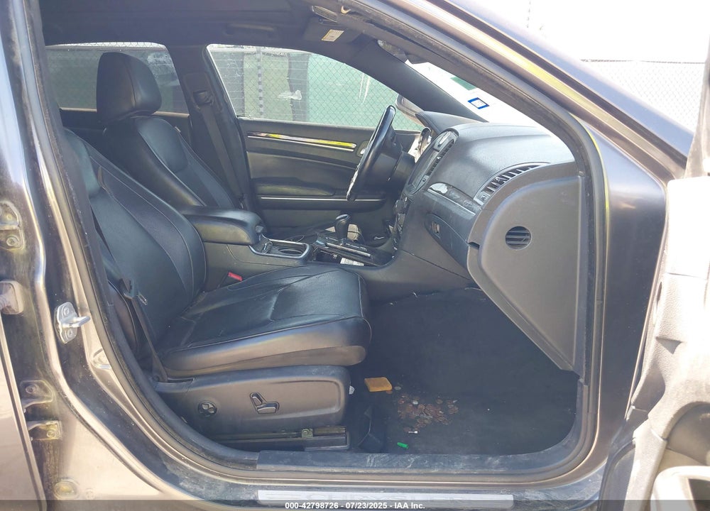2014 CHRYSLER 300C AWD VIN: 2C3CCAKT1EH273313