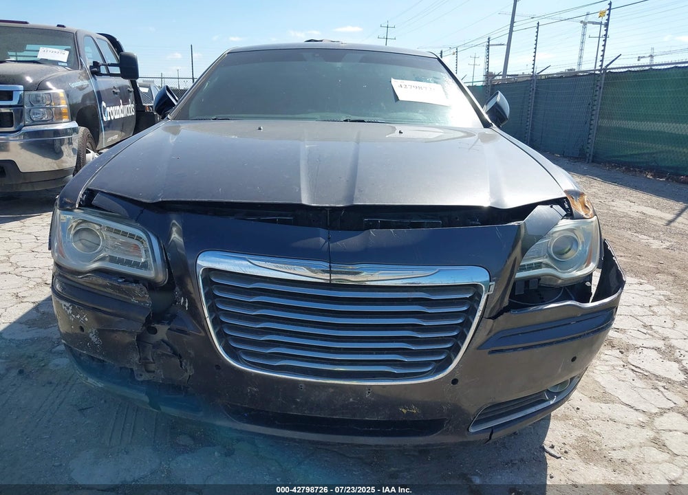 2014 CHRYSLER 300C AWD VIN: 2C3CCAKT1EH273313