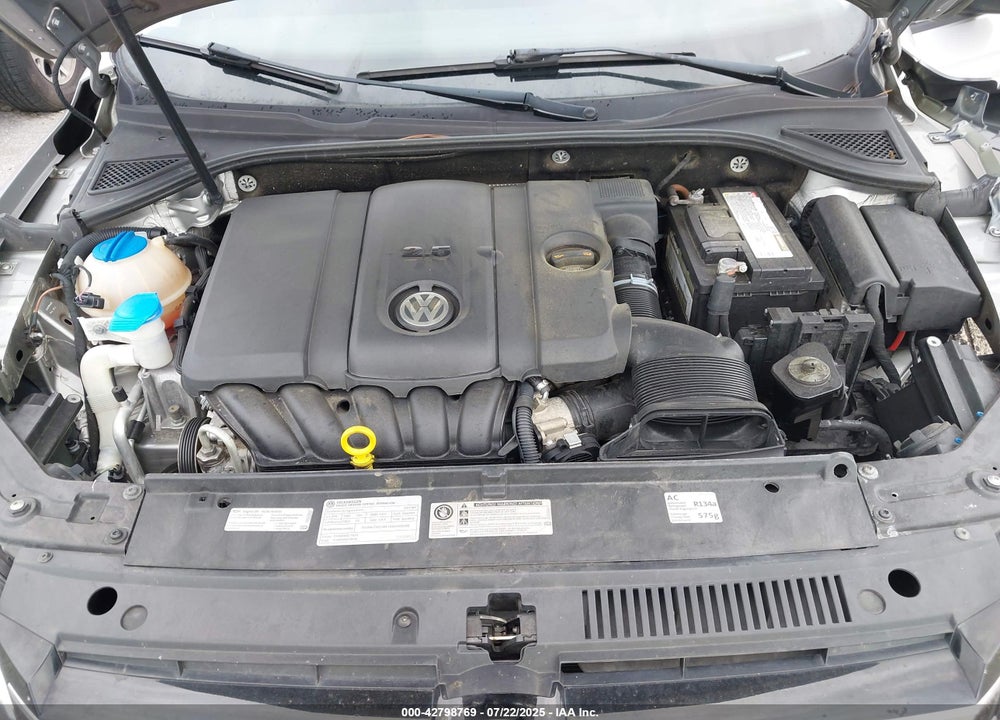 2014 VOLKSWAGEN PASSAT VIN: 1VWAP7A32EC027298
