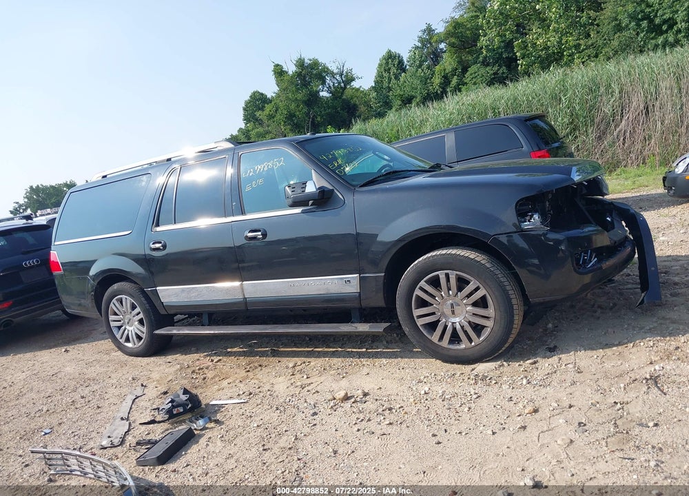 2010 LINCOLN NAVIGATOR L VIN: 5LMJJ3J50AEJ10105