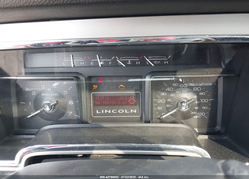 2010 LINCOLN NAVIGATOR L VIN: 5LMJJ3J50AEJ10105