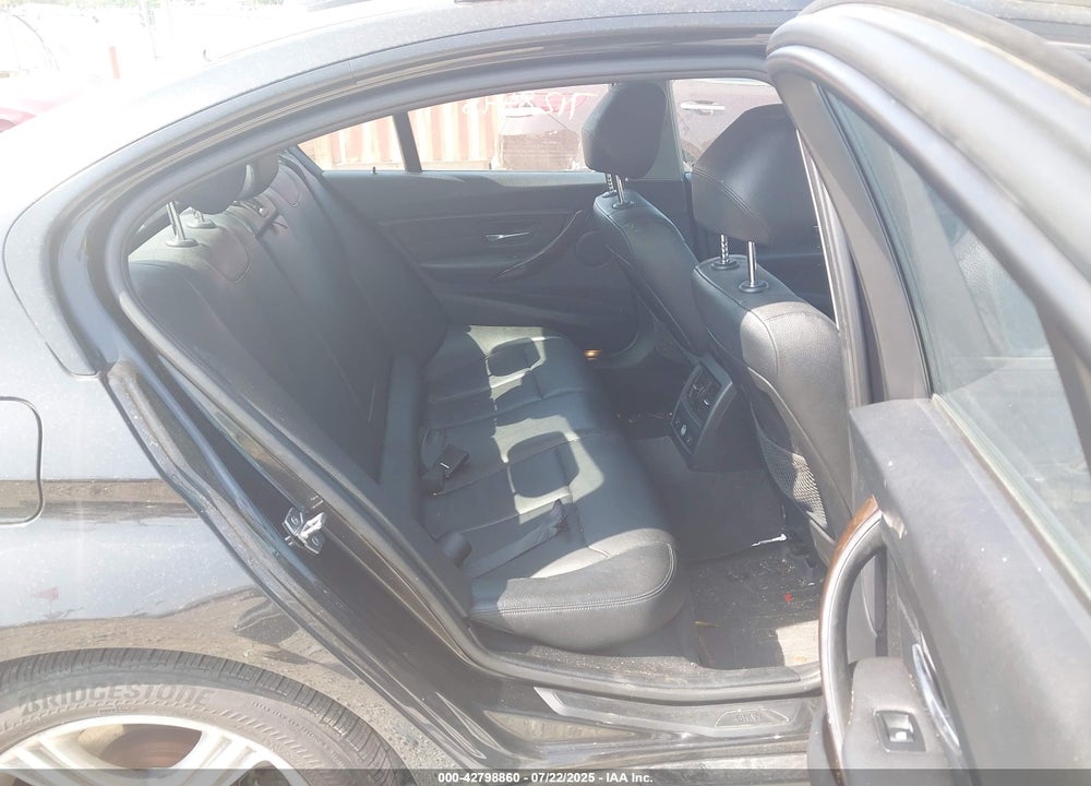 2015 BMW 3 SERIES VIN: WBA3D5C59FK290917