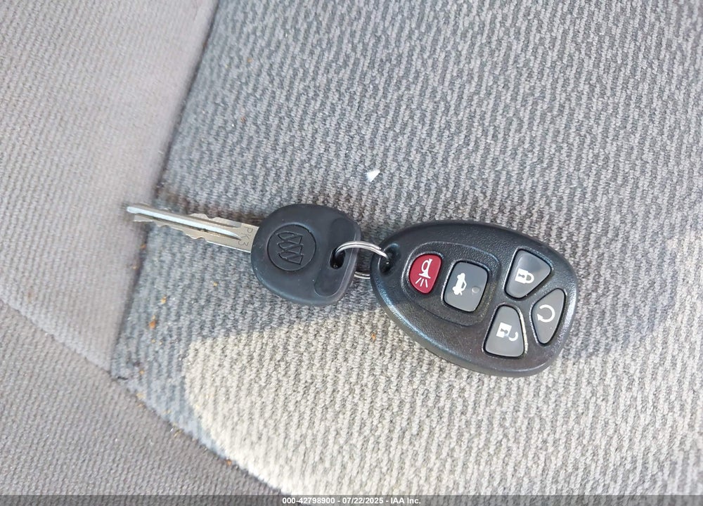 2006 BUICK LACROSSE CX VIN: 2G4WC582861126720