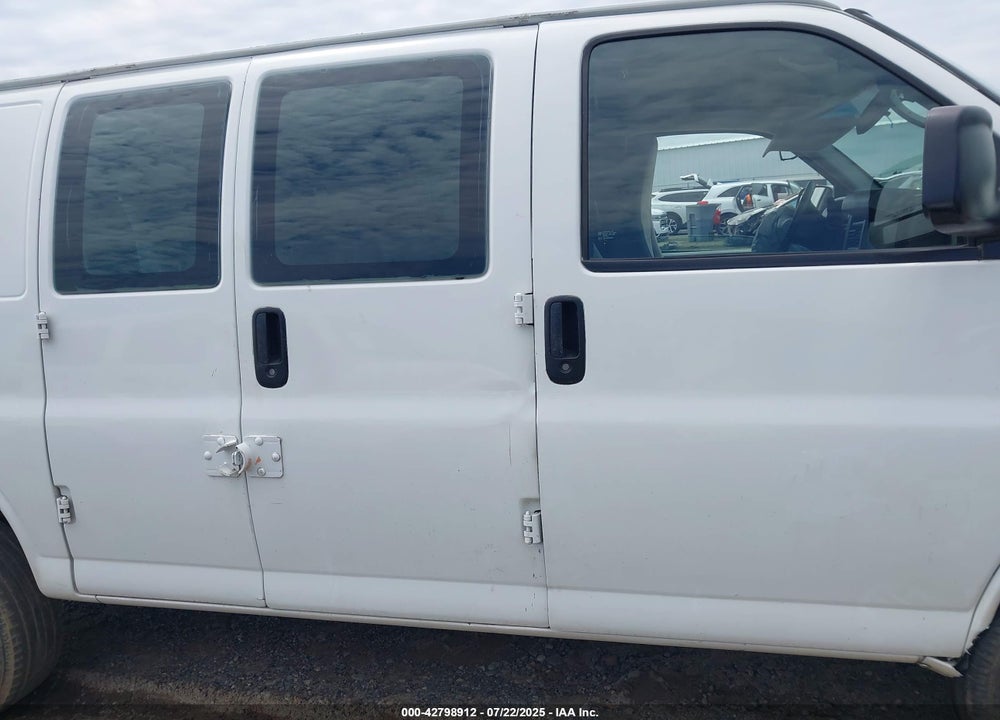 2010 GMC SAVANA 2500 WORK VAN VIN: 1GTZGFBA5A1122330