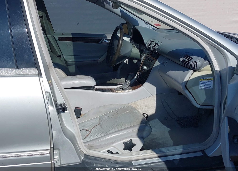 2003 MERCEDES-BENZ C 240 VIN: WDBRF61J63A456890