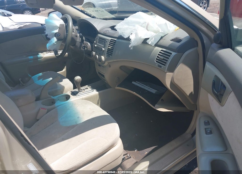 2007 KIA OPTIMA LX VIN: KNAGE123375163667