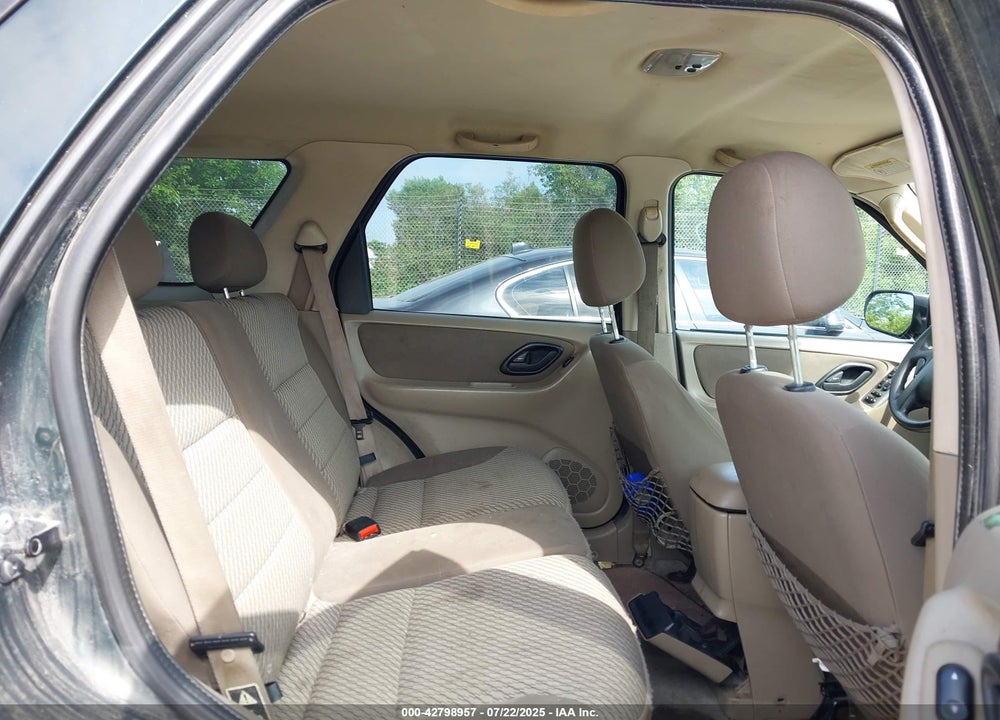 2004 FORD ESCAPE XLT VIN: 1FMYU93124DA08711