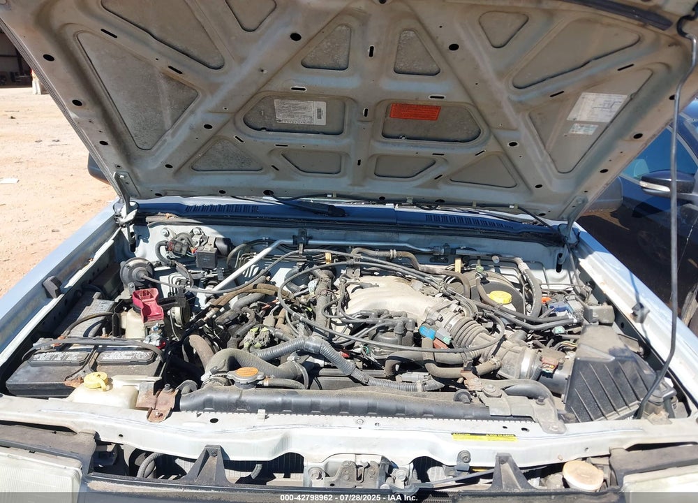 2000 NISSAN XTERRA VIN: 5N1ED28Y3YC537757