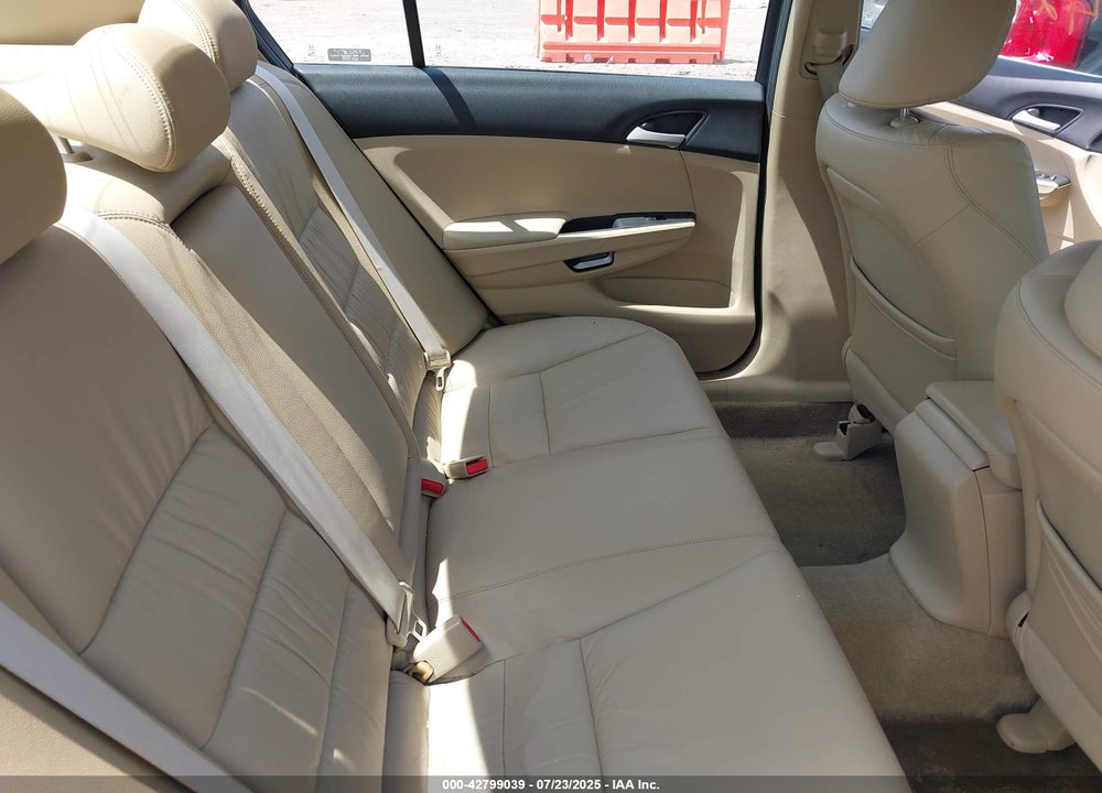 2011 HONDA ACCORD VIN: 1HGCP2F68BA151568