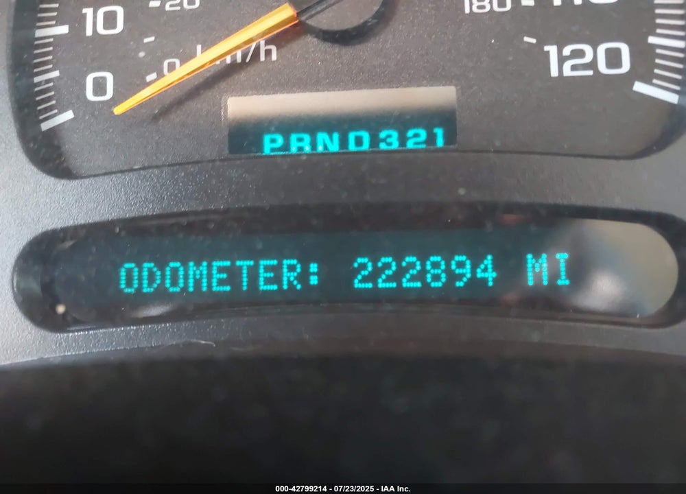 2004 CHEVROLET SUBURBAN 1500 LT VIN: 1GNFK16Z64J215342
