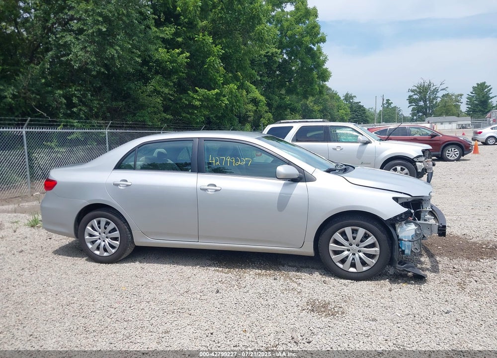 2013 TOYOTA COROLLA LE VIN: 2T1BU4EE4DC932528