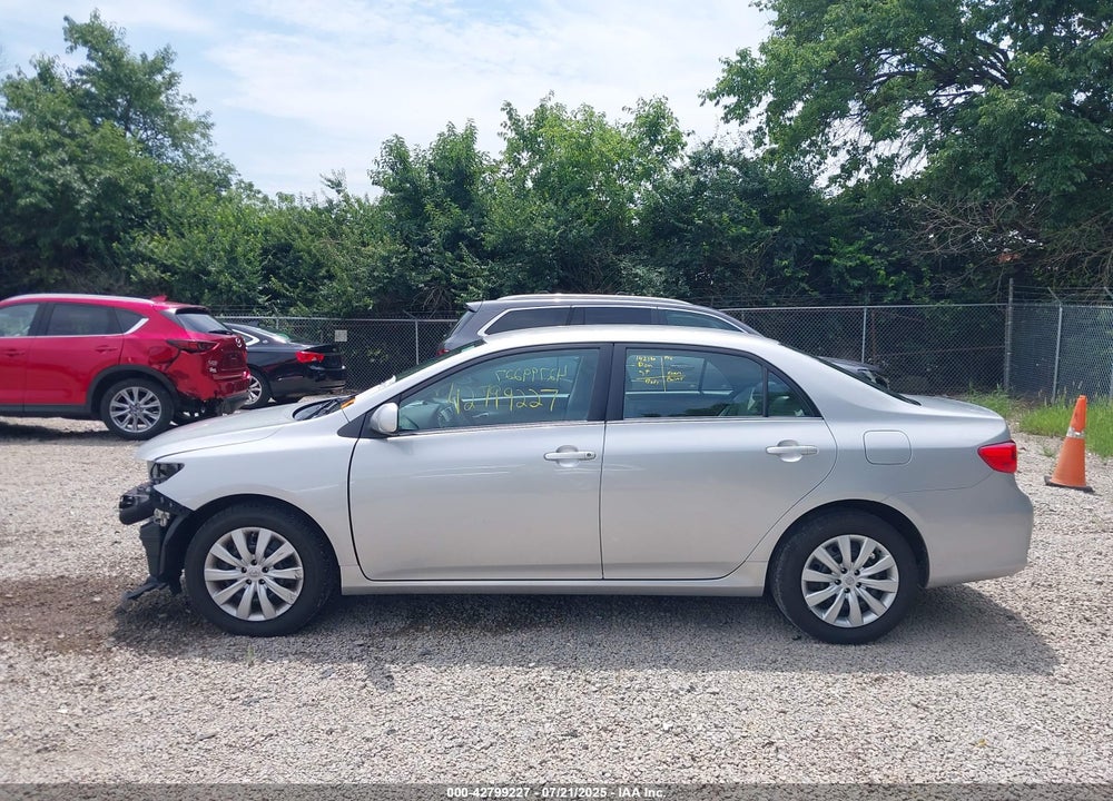 2013 TOYOTA COROLLA LE VIN: 2T1BU4EE4DC932528