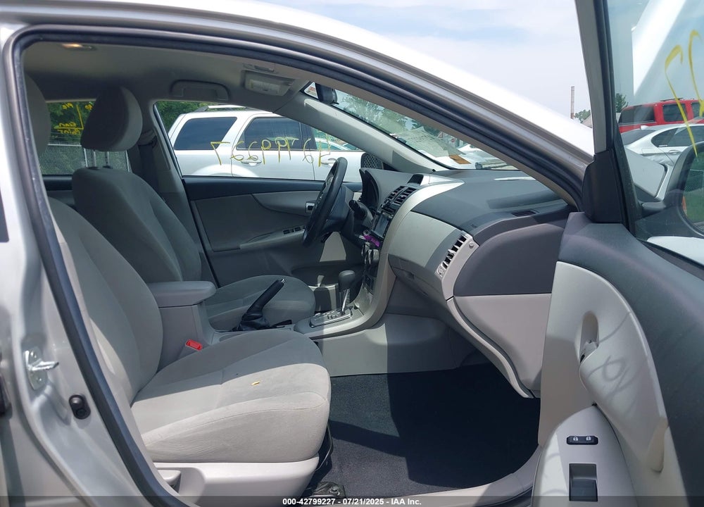 2013 TOYOTA COROLLA LE VIN: 2T1BU4EE4DC932528