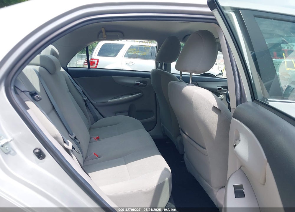2013 TOYOTA COROLLA LE VIN: 2T1BU4EE4DC932528
