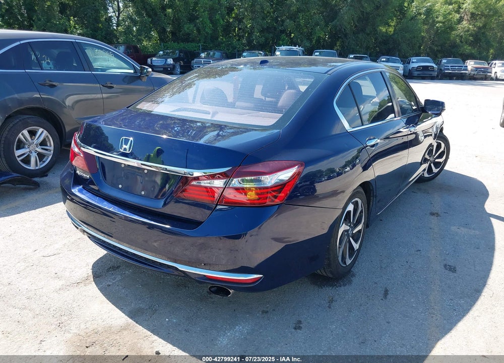 2017 HONDA ACCORD VIN: 1HGCR2F83HA101617
