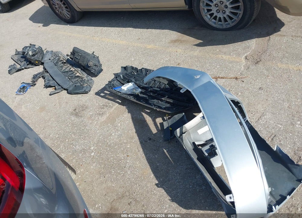 2018 AUDI A4 VIN: WAUKMAF43JN019527
