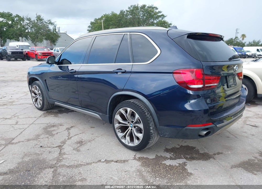 2017 BMW X5 VIN: 5UXKR2C36H0U22140