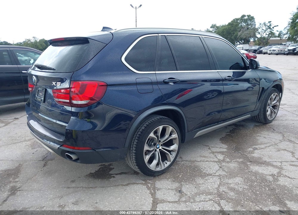 2017 BMW X5 VIN: 5UXKR2C36H0U22140