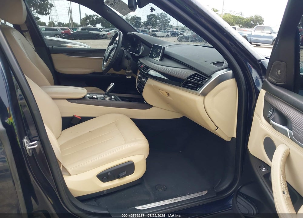 2017 BMW X5 VIN: 5UXKR2C36H0U22140