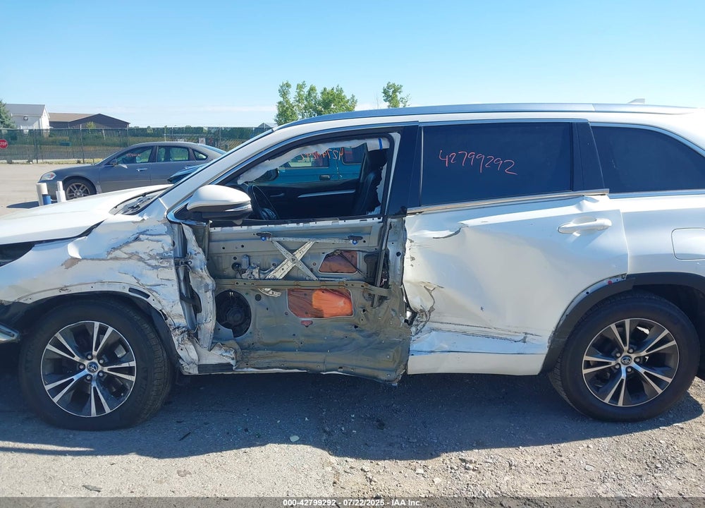 2016 TOYOTA HIGHLANDER VIN: 5TDJKRFH4GS319635