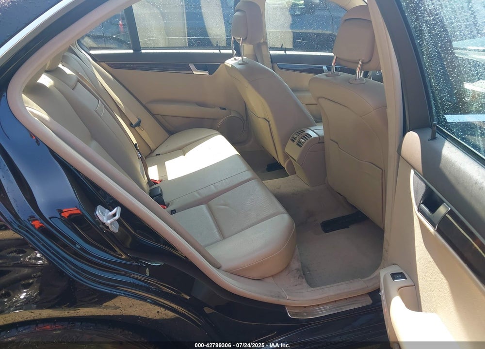2014 MERCEDES-BENZ C CLASS VIN: WDDGF8AB6ER304129