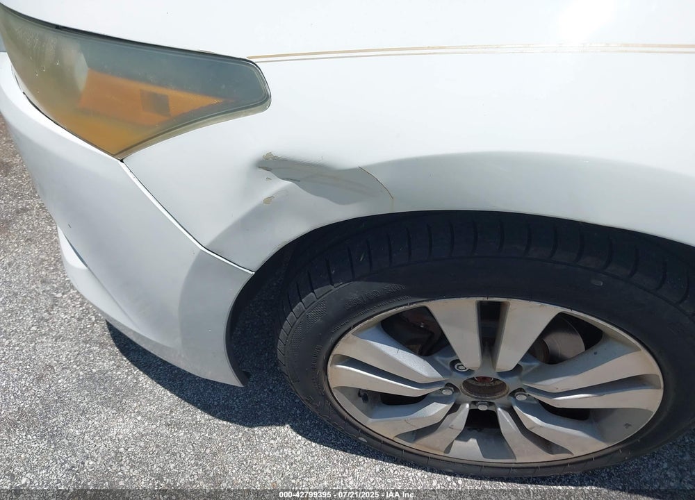 2009 HONDA ACCORD VIN: 1HGCS12809A024419