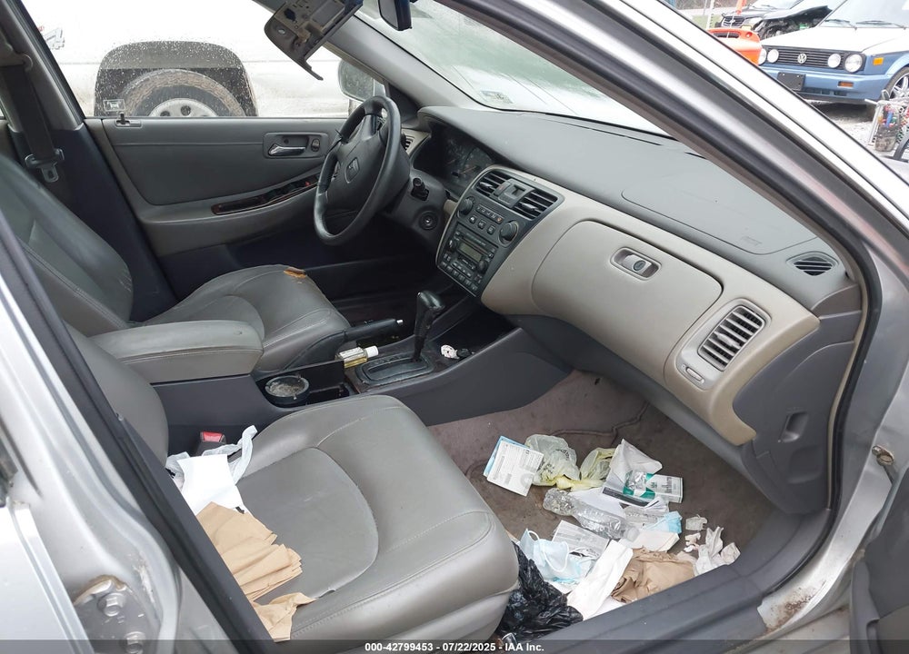 2001 HONDA ACCORD EX VIN: JHMCG66841CO18539
