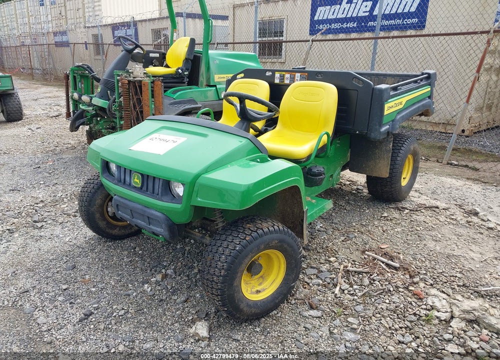 2017 JOHN DEERE GATOR VIN: 1M0TURFJAPM180547